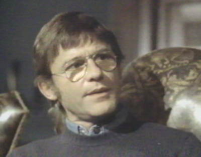 A Tribute to Roddy McDowall - Legend of Hell House (house021.jpg)