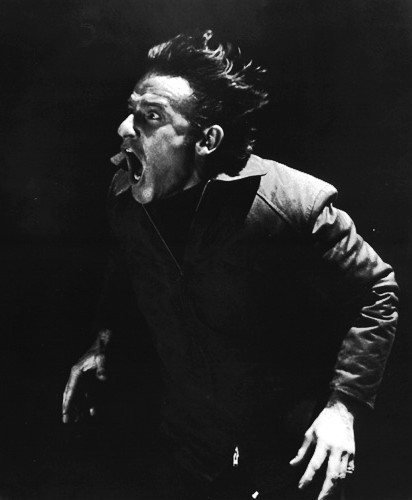 A Tribute to Roddy McDowall - Legend of Hell House (loh08.jpg)