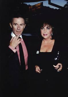 A Tribute to Roddy McDowall - de2party06.jpg