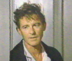 A Tribute to Roddy McDowall - Hotel (sleep_17.jpg)