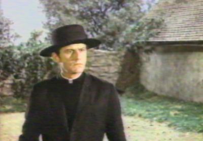 A Tribute to Roddy McDowall - Bedknobs and Broomsticks (broom001.jpg)