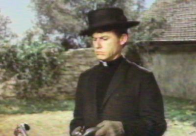 A Tribute to Roddy McDowall - Bedknobs and Broomsticks (broom010.jpg)