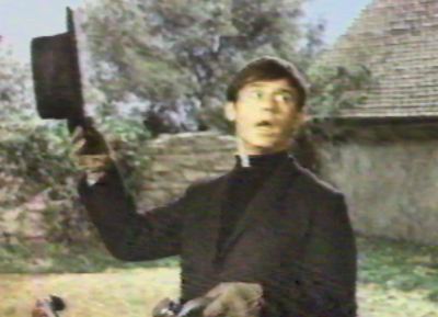 A Tribute to Roddy McDowall - Bedknobs and Broomsticks (broom020.jpg)