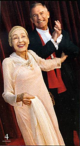 A Tribute to Roddy McDowall - 70th Oscars 1998 (oscar98b1.jpg)