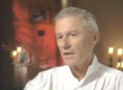 A Tribute to Roddy McDowall - A&E Vincent Price (price005.jpg)