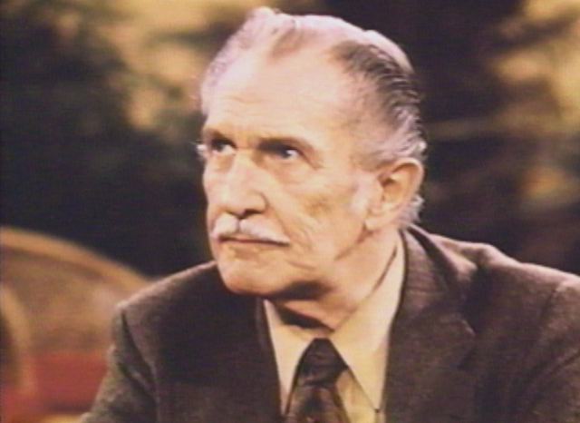 A Tribute to Roddy McDowall - A&E Vincent Price (v2.jpg)